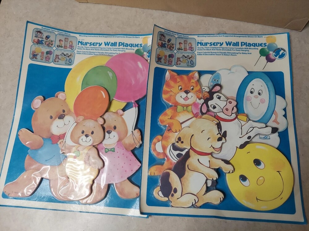 Vintage 1986 Sanitoy Nursery Wall Plaques Lot of 2 Sealed 3 bears & cat fiddle